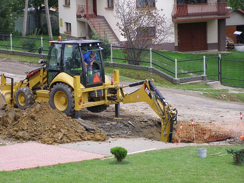 30 sierp studzienka kanalizacyjna_05.JPG